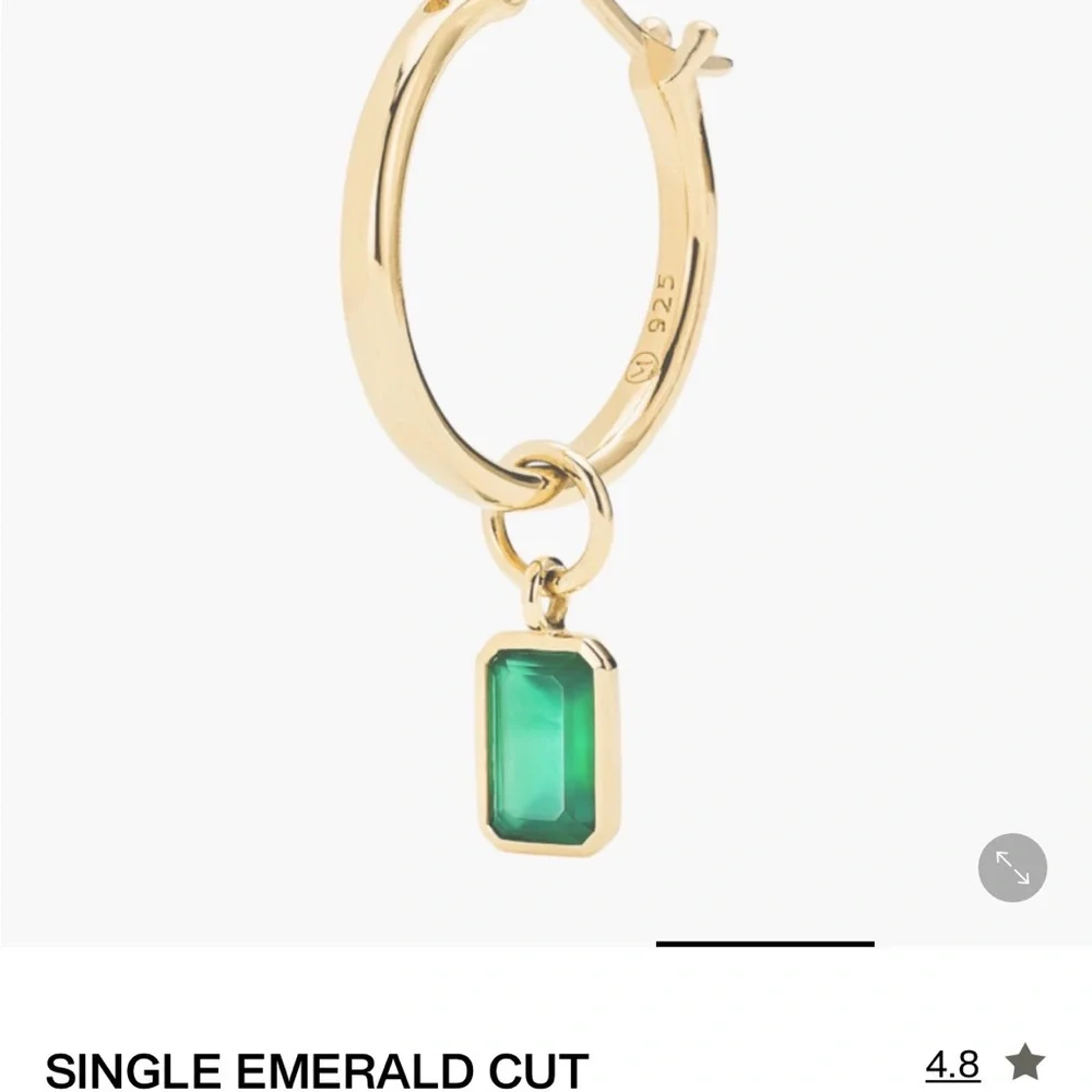 Mejuri Green Onyx, 14k Yellow Gold Charm for Earring Hoop - Picture 2 of 2